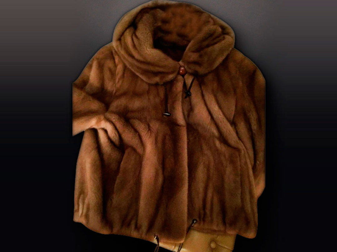 Manteau en fourrure Antiquaire Duvillard Nicolas